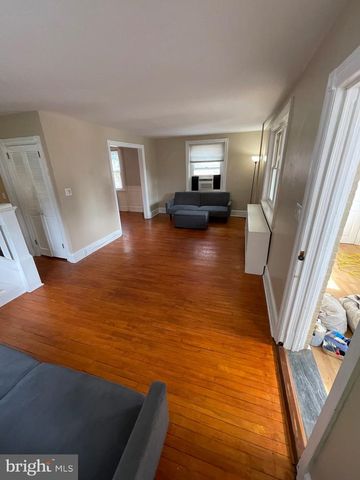 134 W 10TH AVE, Conshohocken, PA 19428