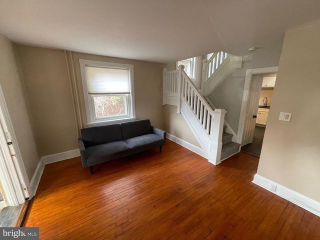 134 W 10TH AVE, Conshohocken, PA 19428