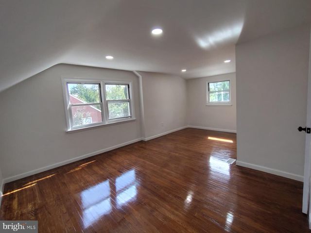 324 VALLEY VIEW RD, Springfield, PA 19064