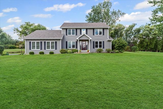 11111 Huron Drive, Spring Grove, IL 60081