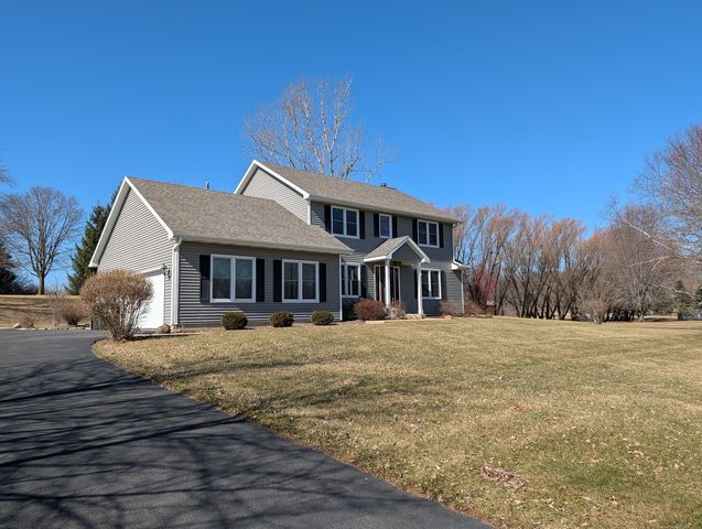 11111 Huron Drive, Spring Grove, IL 60081