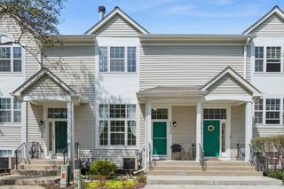 2733 Shelly Lane, Aurora, IL 60504