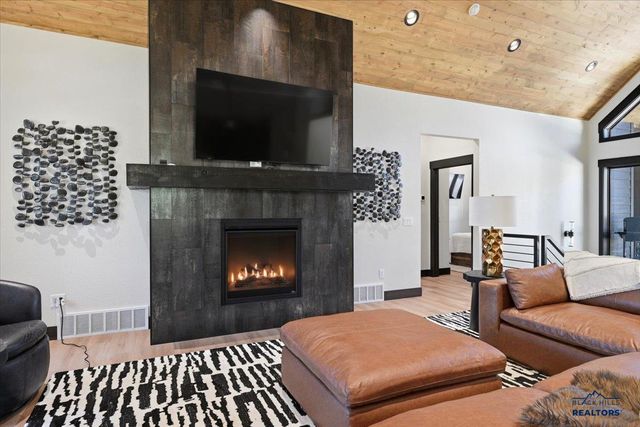 21385 TRAILSIDE RD, Lead, SD 57754