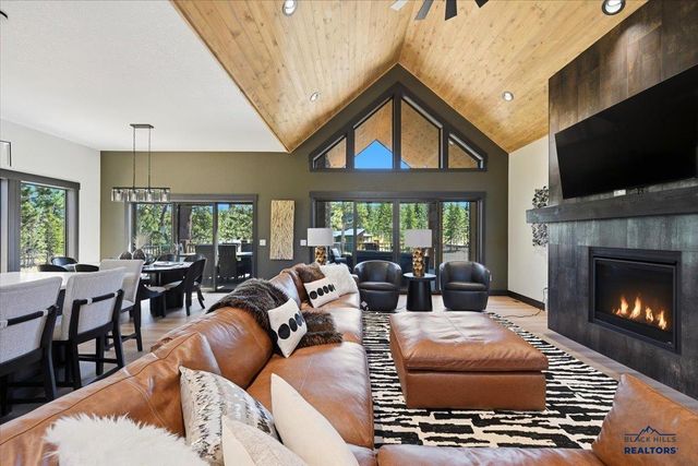 21385 TRAILSIDE RD, Lead, SD 57754