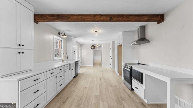 2302 Smokehouse Path, Lawrenceville, GA 30044