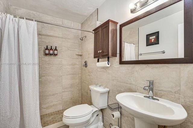 6950 SW 26th St, Miramar, FL 33023