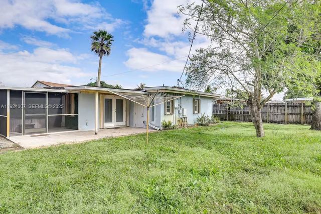 6950 SW 26th St, Miramar, FL 33023