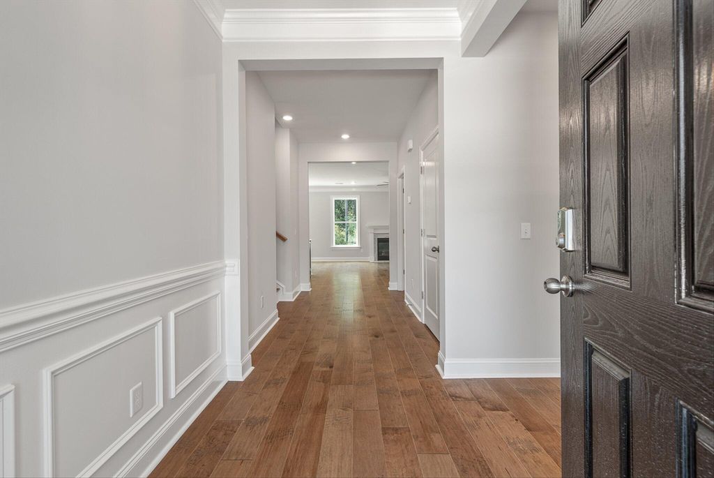 Image 3 of property listing at 165 Huguenot Trail, Huger, SC 29450