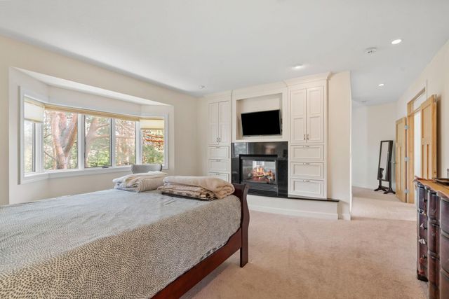 6030 Quantico Lane N, Plymouth, MN 55446