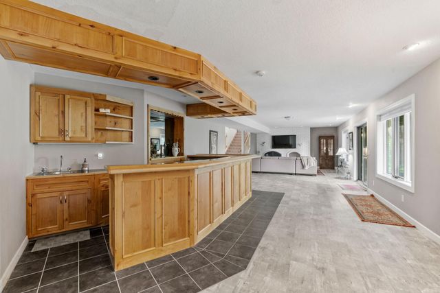 6030 Quantico Lane N, Plymouth, MN 55446