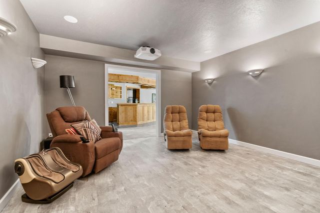 6030 Quantico Lane N, Plymouth, MN 55446