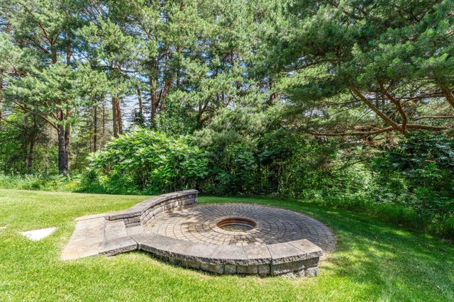 6030 Quantico Lane N, Plymouth, MN 55446