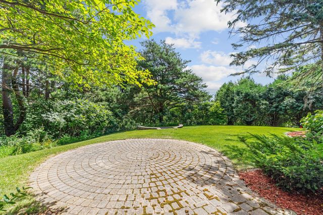 6030 Quantico Lane N, Plymouth, MN 55446