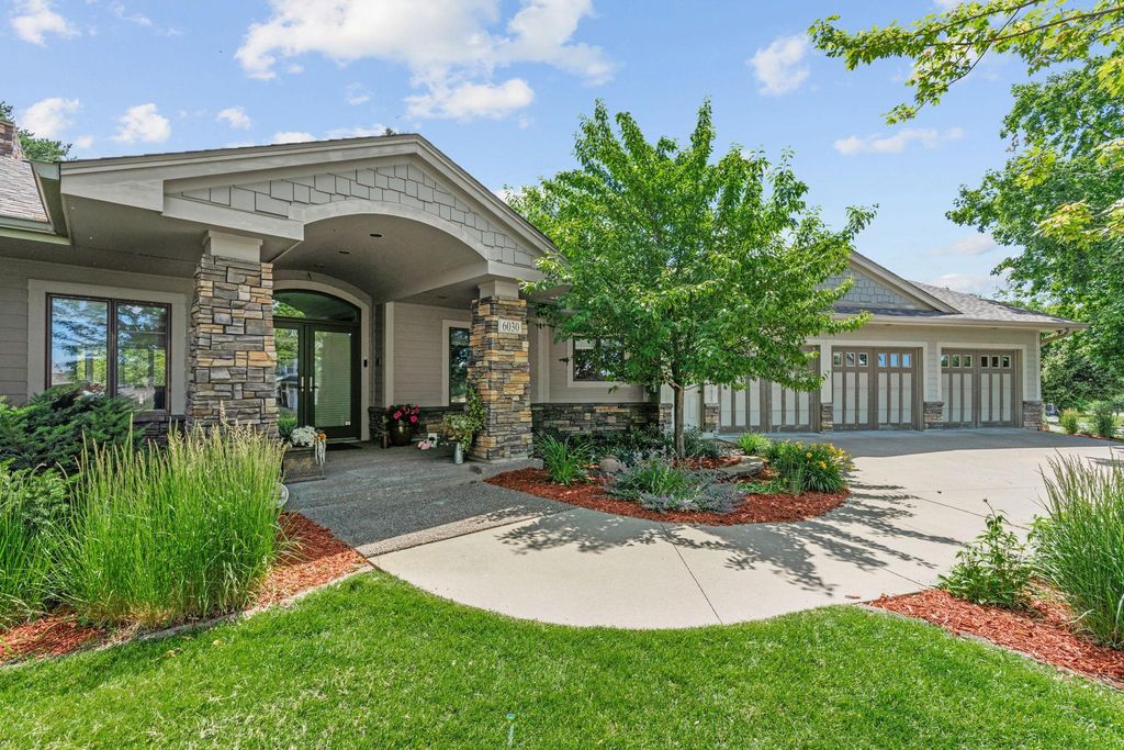 6030 Quantico Lane N, Plymouth, MN 55446