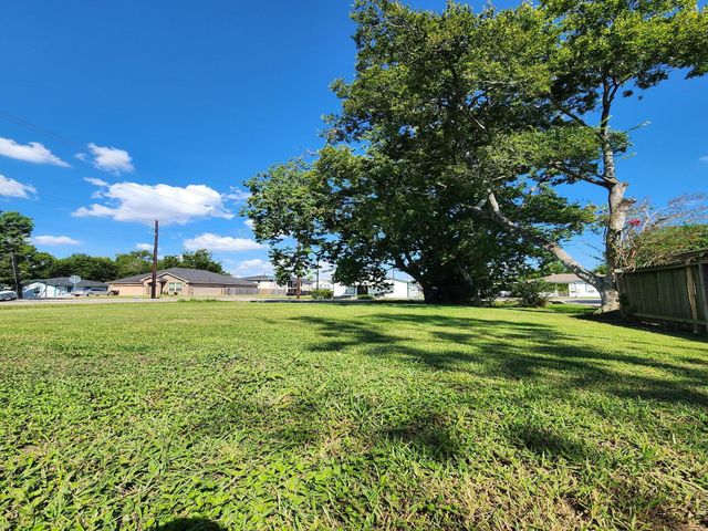 0 Glenrose, Houston, TX 77051