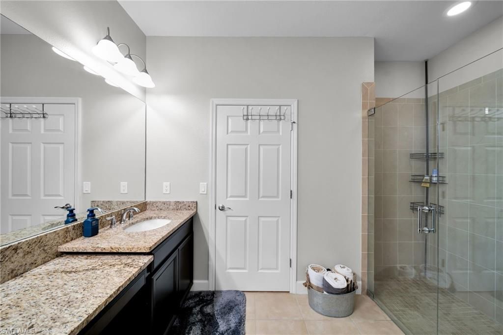 Image 14 of property listing at 1309 Pamplico CT, Cape Coral, FL 33991