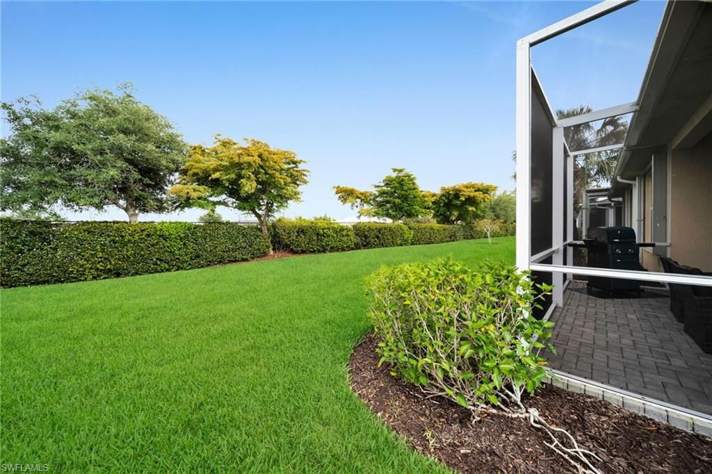 Image 24 of property listing at 1309 Pamplico CT, Cape Coral, FL 33991