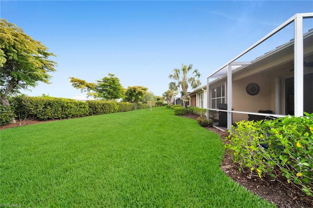 Image 25 of property listing at 1309 Pamplico CT, Cape Coral, FL 33991
