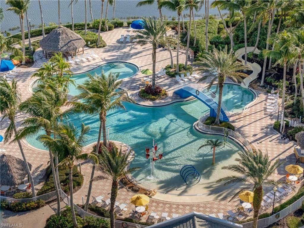 Image 31 of property listing at 1309 Pamplico CT, Cape Coral, FL 33991