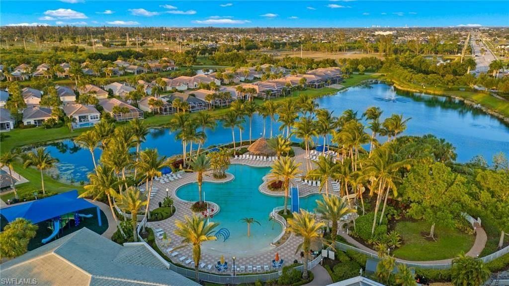 Image 32 of property listing at 1309 Pamplico CT, Cape Coral, FL 33991