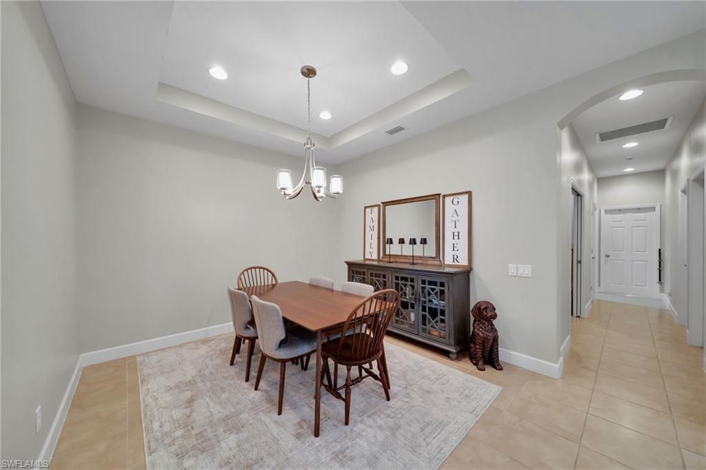 Image 9 of property listing at 1309 Pamplico CT, Cape Coral, FL 33991