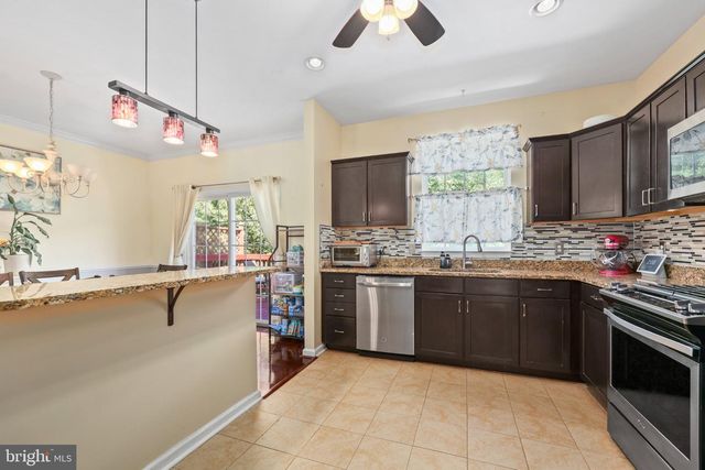 9402 LUKE DR, Manassas Park, VA 20111
