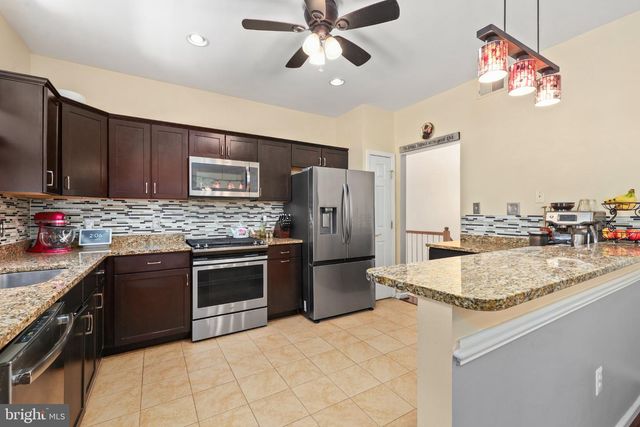 9402 LUKE DR, Manassas Park, VA 20111