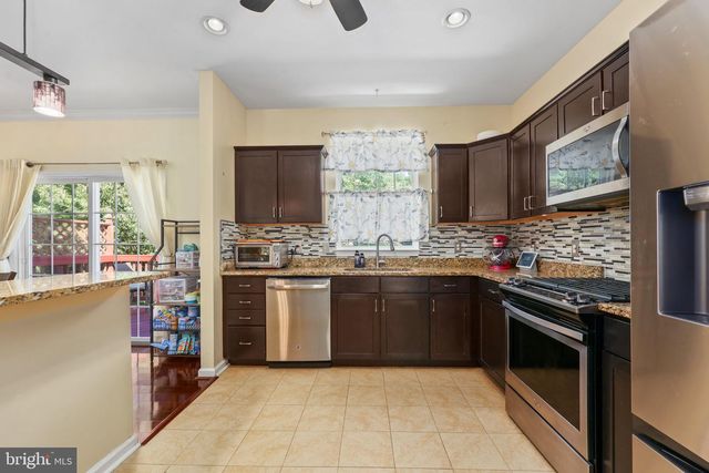 9402 LUKE DR, Manassas Park, VA 20111