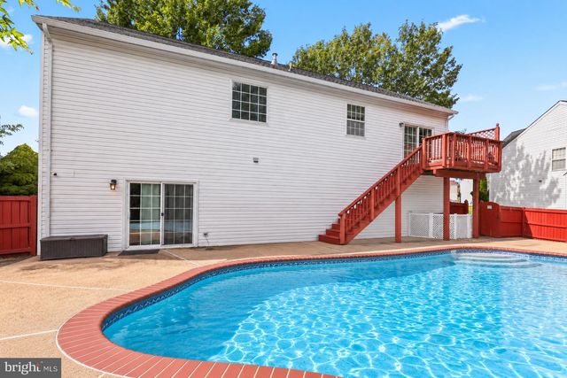 9402 LUKE DR, Manassas Park, VA 20111