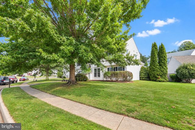 9402 LUKE DR, Manassas Park, VA 20111