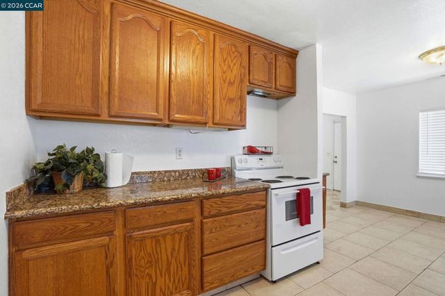 1370 Vine Ave, Martinez, CA 94553