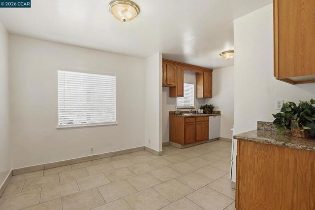 1370 Vine Ave, Martinez, CA 94553