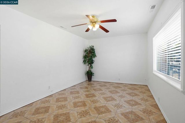 1370 Vine Ave, Martinez, CA 94553