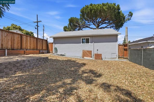 1370 Vine Ave, Martinez, CA 94553