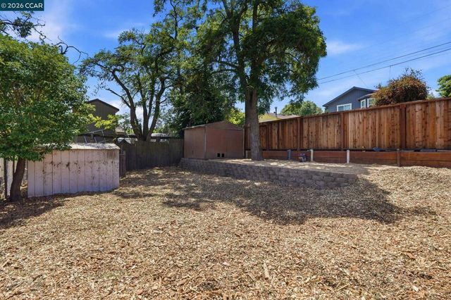 1370 Vine Ave, Martinez, CA 94553