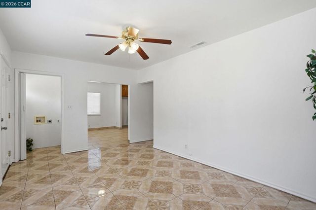 1370 Vine Ave, Martinez, CA 94553