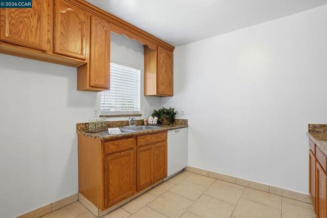 1370 Vine Ave, Martinez, CA 94553