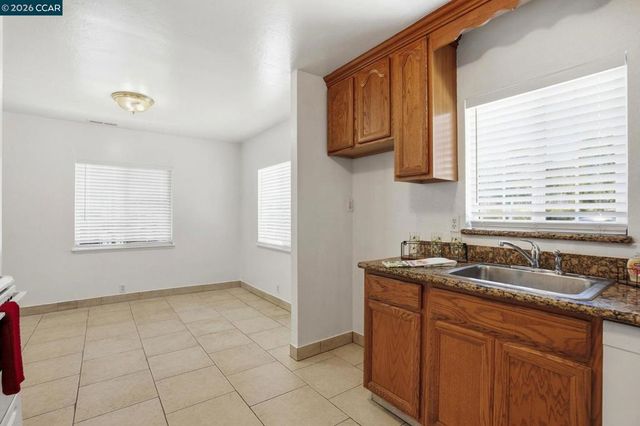 1370 Vine Ave, Martinez, CA 94553