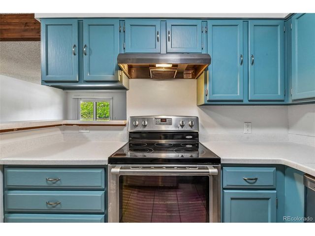 205 Wright St 204, Lakewood, CO 80228