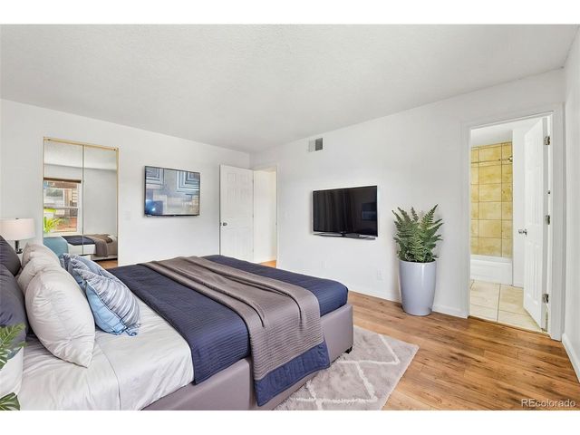 205 Wright St 204, Lakewood, CO 80228