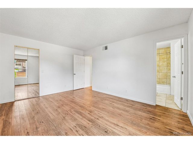 205 Wright St 204, Lakewood, CO 80228