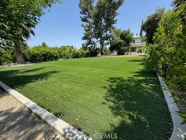 6986 Church Avenue, Highland, CA 92346