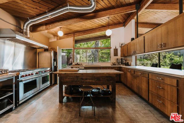 630 Hightree Road, Santa Monica, CA 90402