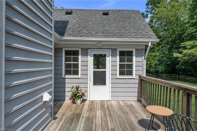 3004 Beech Grove LN, Suffolk, VA 23435