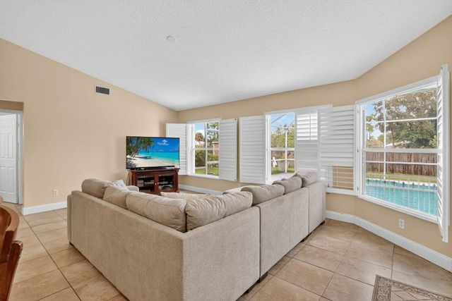 2631 SW Fair Isle Road, Port St. Lucie, Port St Lucie, FL 34987