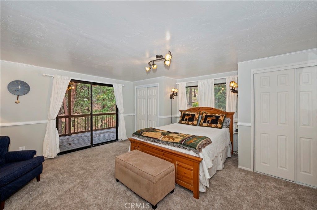 Image 19 of property listing at 2358 Rim Of The World, Running Springs, CA 92382