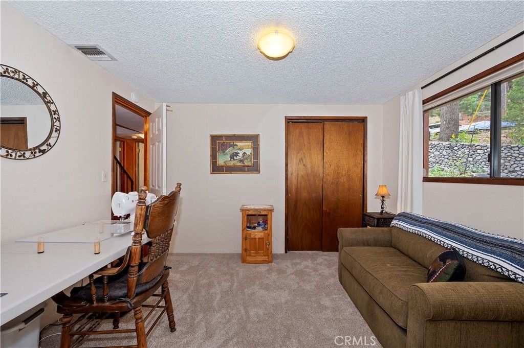 Image 26 of property listing at 2358 Rim Of The World, Running Springs, CA 92382