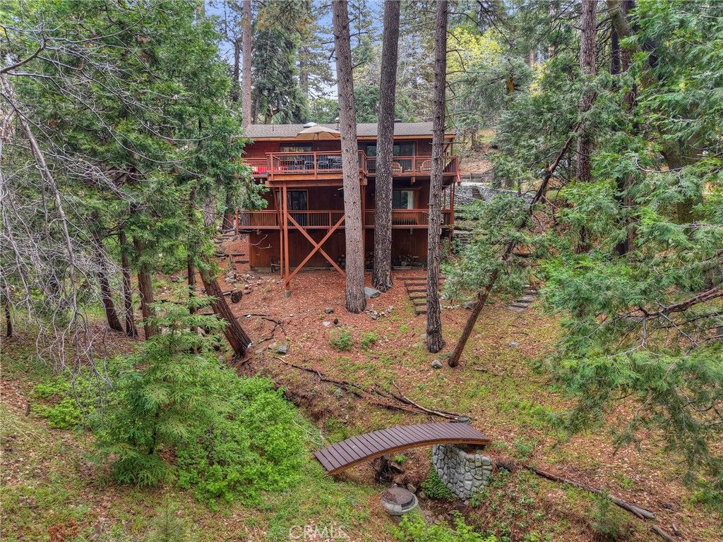 Image 33 of property listing at 2358 Rim Of The World, Running Springs, CA 92382