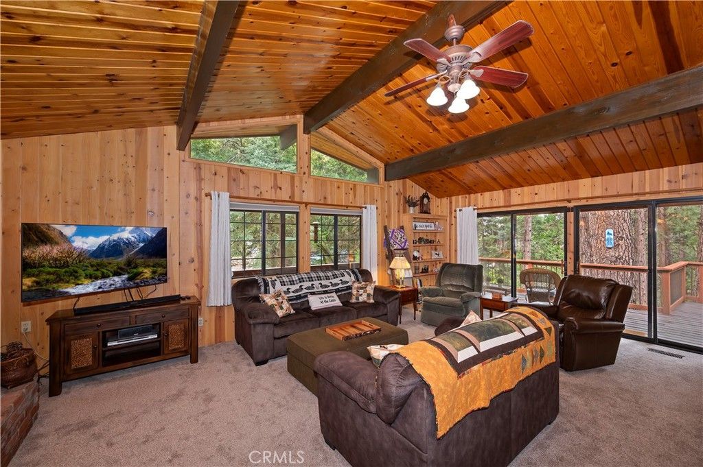 Image 6 of property listing at 2358 Rim Of The World, Running Springs, CA 92382