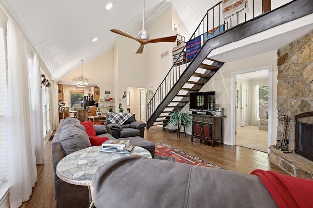 325 Lakewood Lane, Pottsboro, TX 75076